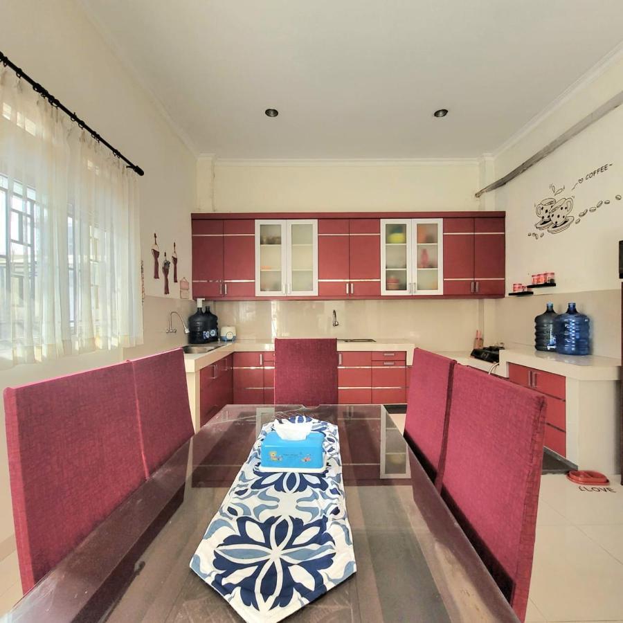 Mahakam Guest House パダン エクステリア 写真