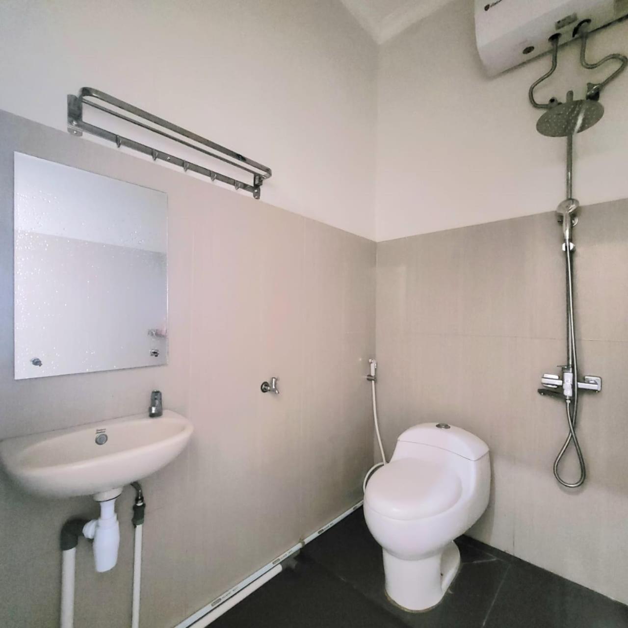 Mahakam Guest House パダン 部屋 写真